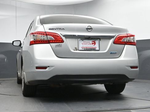 Used 2013 Nissan Sentra S image 19
