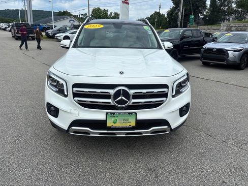 Used 2023 Mercedes-Benz GLB 250 4MATIC image 2