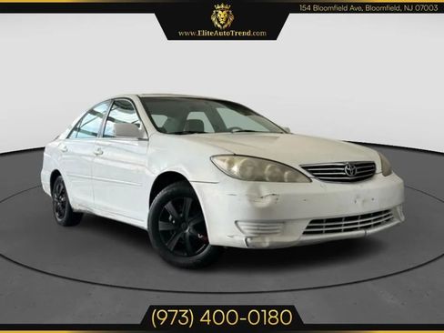Used 2006 Toyota Camry LE image 1