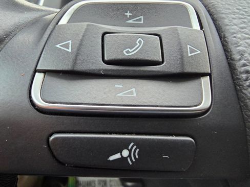 Used 2012 Volkswagen Passat 3.6 SEL Premium image 17