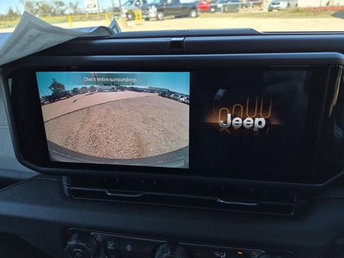 New 2026 Jeep Wrangler Unlimited Sport w/ Convenience Group image 16