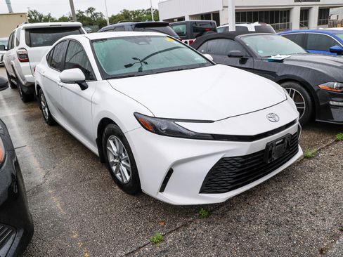 Certified 2025 Toyota Camry LE w/ Convenience Package FWD image 6