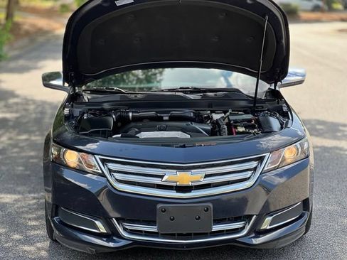 Used 2019 Chevrolet Impala LS FWD image 41