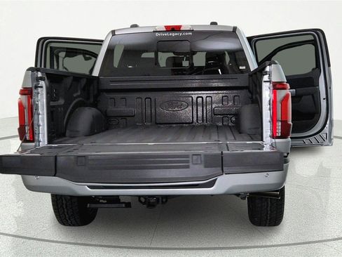 Used 2025 Ford F150 Platinum AWD/4WD image 7