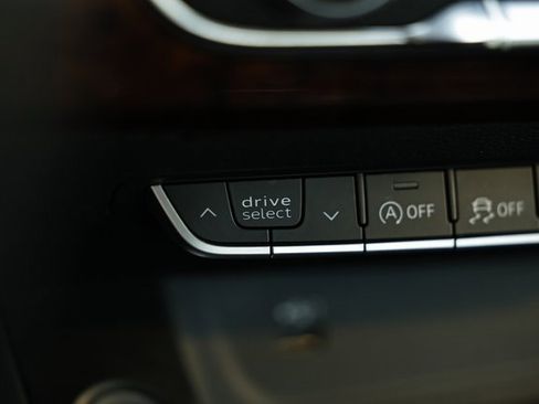 Used 2019 Audi A4 2.0T Premium Plus w/ Premium Plus Package image 36