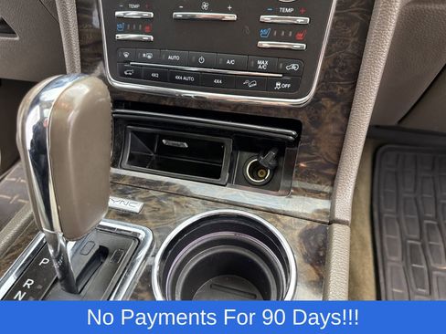 Used 2017 Lincoln Navigator Select image 26