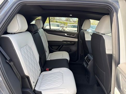 New 2026 Volkswagen Atlas Cross Sport SEL Premium R-Line AWD/4WD image 34