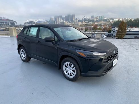 New 2026 Toyota Corolla Cross L AWD/4WD image 22