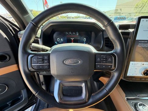 Used 2023 Ford Expedition Max Platinum AWD/4WD image 16