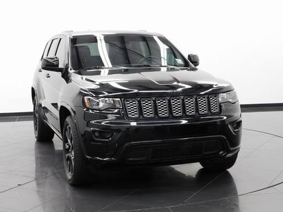 Used 2019 Jeep Grand Cherokee Altitude