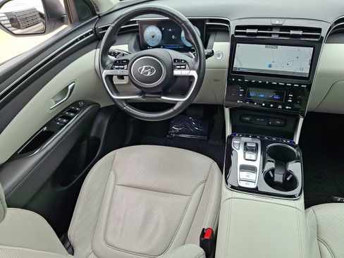 Used 2022 Hyundai Tucson Limited AWD/4WD image 14