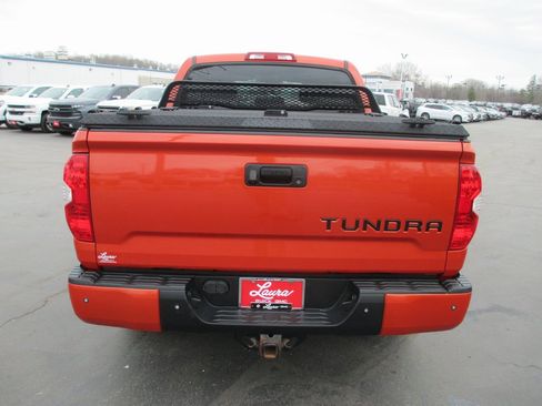Used 2018 Toyota Tundra SR5 w/ TRD Off Road Package image 6