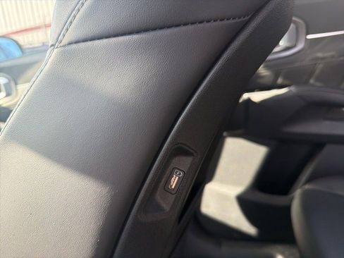 Used 2023 Kia Sorento SX image 14