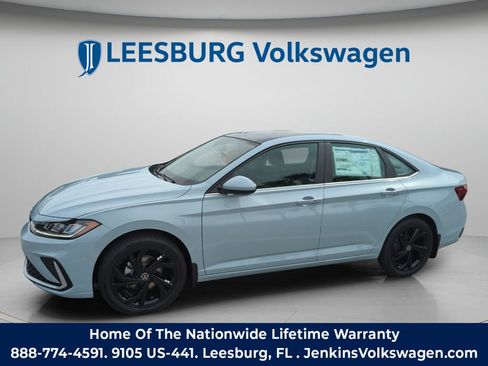 New 2026 Volkswagen Jetta SE FWD image 13