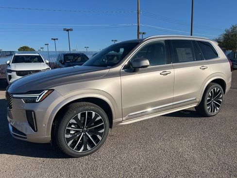 New 2026 Volvo XC90 B6 Plus image 8