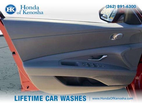 Used 2024 Hyundai Elantra Blue image 22