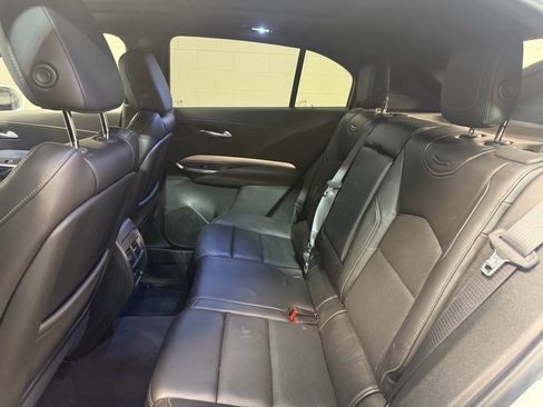 Used 2019 Cadillac XT4 Premium Luxury AWD/4WD image 31