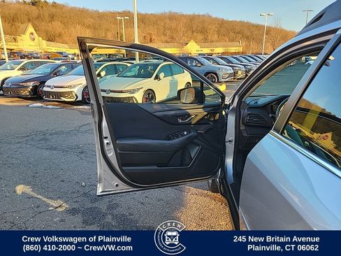 Used 2023 Subaru Outback Premium image 38