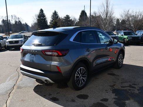 Used 2025 Ford Escape Base w/ PHEV Premium Package image 6