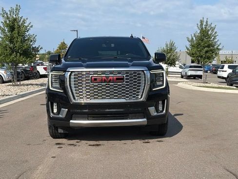 Used 2021 GMC Yukon Denali w/ LPO, Illumination Package AWD/4WD image 2