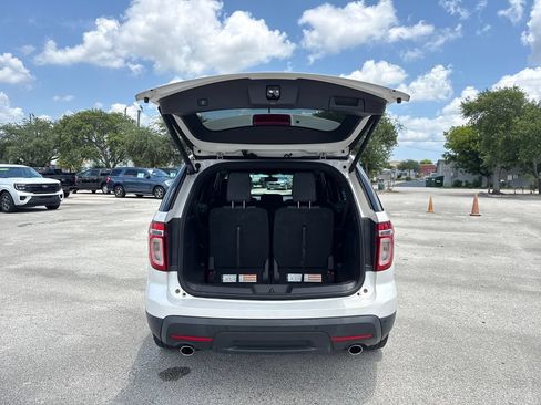 Used 2015 Ford Explorer XLT w/ Equipment Group 202B FWD image 28