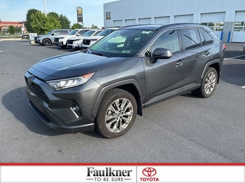 Used 2021 Toyota RAV4 XLE Premium AWD/4WD image 19