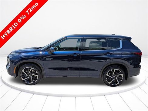 New 2025 Mitsubishi Outlander SEL image 7