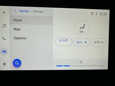 Used 2025 Toyota Sienna LE image 31