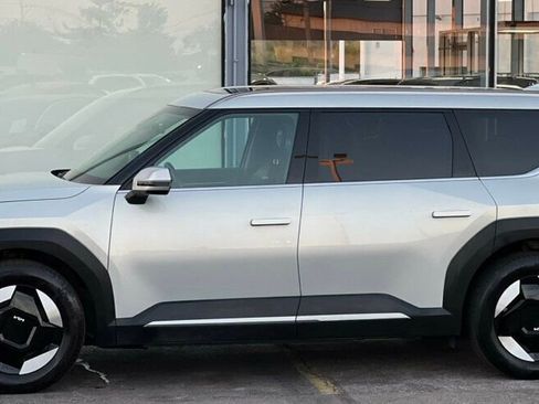 Used 2024 Kia EV9 Wind image 50