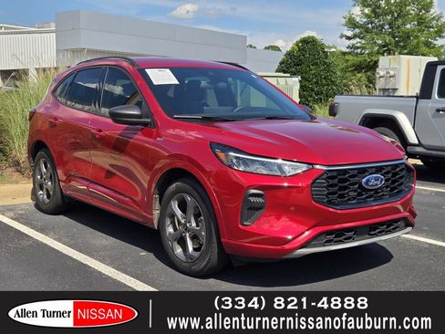 Used 2024 Ford Escape ST-Line w/ Tech Pack #1 FWD image 1