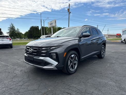 Used 2025 Hyundai Tucson SEL AWD/4WD image 1