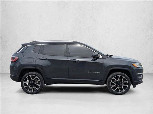 Used 2018 Jeep Compass Limited w/ Navigation Group image 4