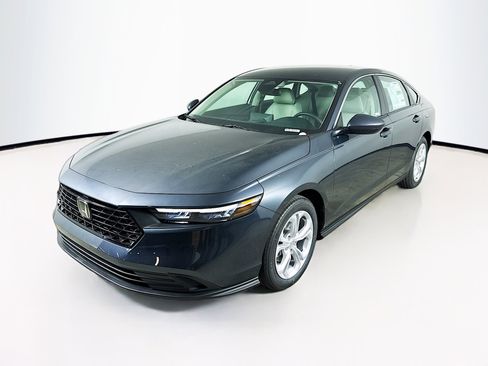New 2025 Honda Accord LX image 4