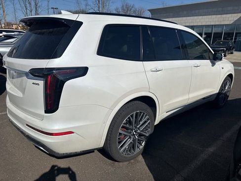 Certified 2023 Cadillac XT6 Sport w/ Technology Package image 2