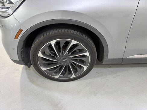 Used 2022 Lincoln Aviator Reserve w/ Equipment Group 201A image 9