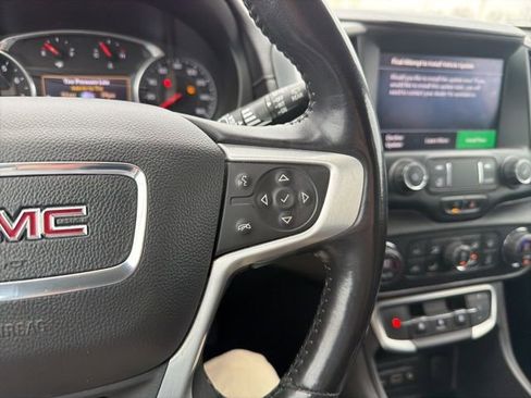 Used 2022 GMC Terrain SLT image 43