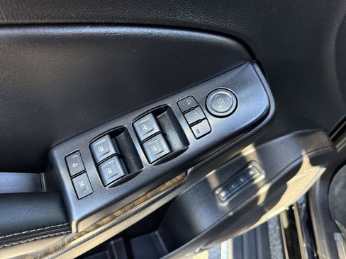 Used 2018 GMC Yukon Denali w/ Denali Ultimate Package image 41