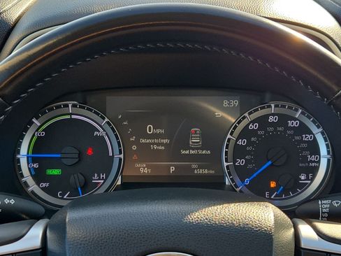 Used 2023 Toyota Highlander XLE FWD image 21