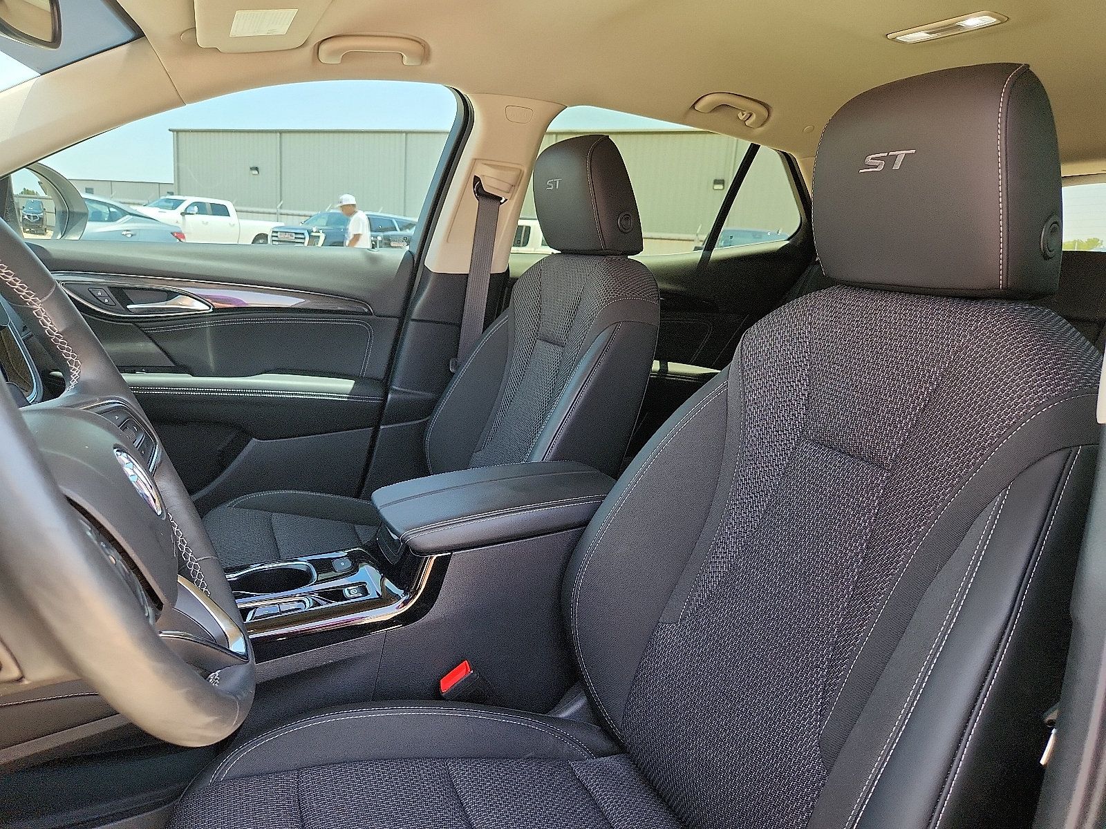 Used 2023 Buick Envision Preferred w/ Sport Touring Package AWD/4WD image 12