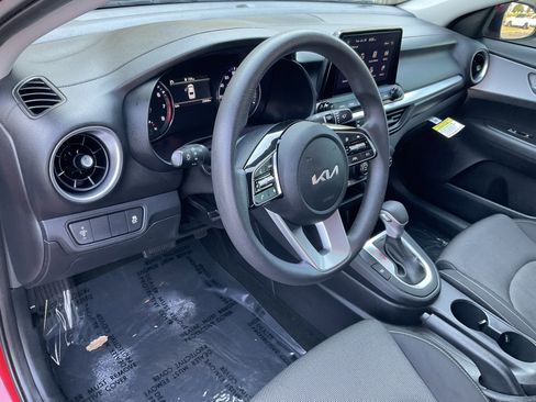 Used 2024 Kia Forte LXS image 19