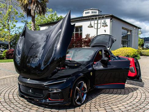 Certified 2024 Ferrari Purosangue AWD/4WD image 32