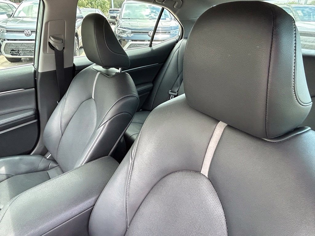 Used 2021 Toyota Camry XSE FWD image 17