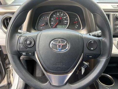 Used 2013 Toyota RAV4 XLE FWD image 15
