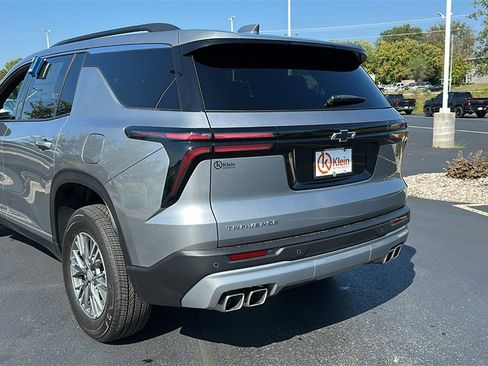 New 2025 Chevrolet Traverse LT w/ LPO, Floor Liner Package image 6