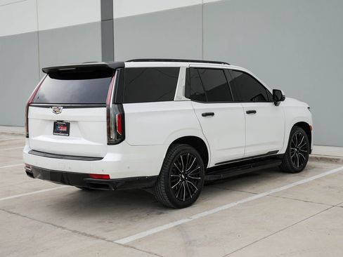 Used 2021 Cadillac Escalade Premium Luxury w/ Driver Assist Tech Package AWD/4WD image 7