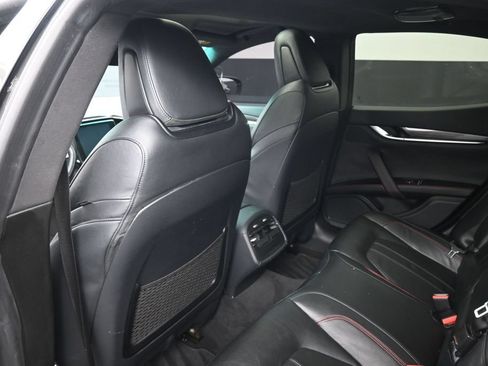 Used 2017 Maserati Ghibli S RWD image 2