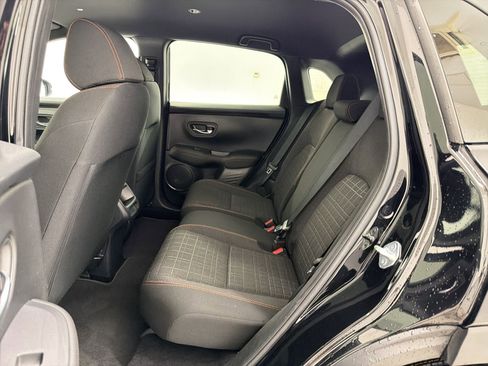 Used 2025 Honda HR-V Sport image 13