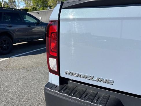 Used 2022 Honda Ridgeline RTL image 11
