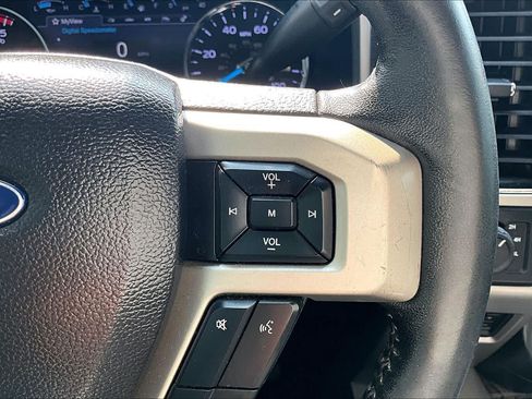 Used 2019 Ford F250 Lariat w/ Lariat Value Package AWD/4WD image 22