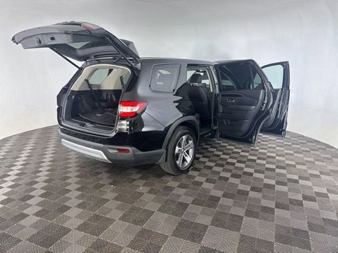 Used 2025 Honda Pilot EX-L image 19